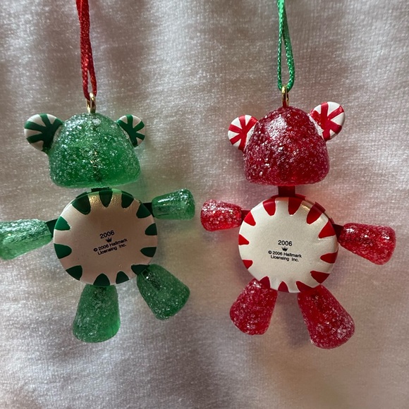 Peppermint Pups Hallmark Ornamentnt - Picture 12 of 13